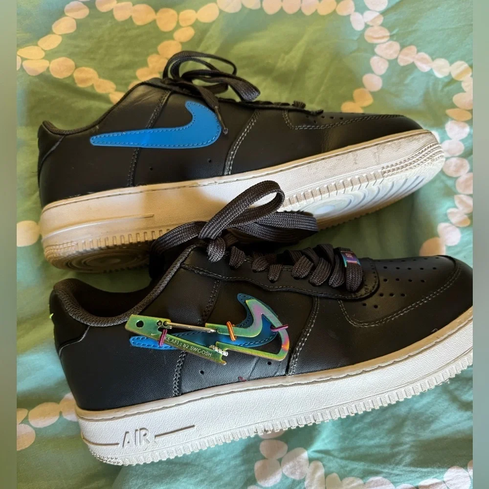 Nike Air Force 1 Low Carabiner Dark Smoke Color